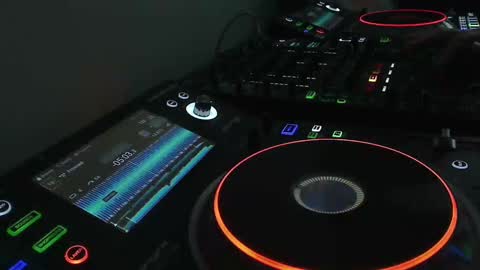 Snapshot of reticuli chatting on September 18, 10:45 pm GearPorn online show from September 18, 10:45 pm