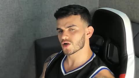 ricardogonzalez666 online show from February 26, 7:14 pm