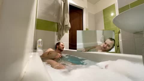 ricciardio online show from October 16, 10:18 pm