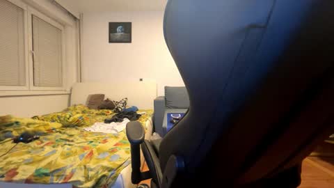 ricciardio online show from November 26, 5:49 pm