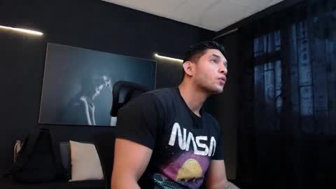 Snapshot of richard_milleer chatting on March 6, 12:52 pm Ricardo online show from March 6, 12:52 pm