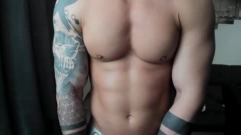 RichardDarell online show from April 11, 6:31 am