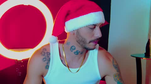 Snapshot of rickg_oficial chatting on December 18, 8:03 pm RICKG online show from December 18, 8:03 pm