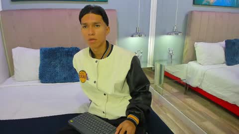 Ricky Backus online show from December 22, 12:05 pm