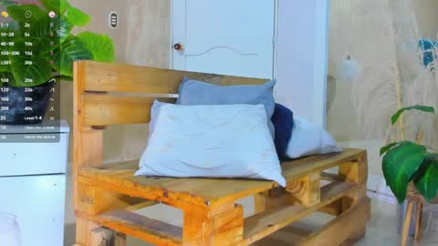 RicoBrowm online show from April 13, 8:04 am