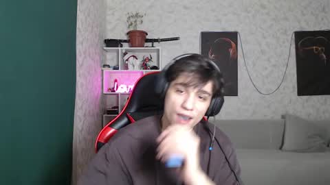 Snapshot of rik_and chatting on March 11, 3:02 pm Rick online show from March 11, 3:02 pm