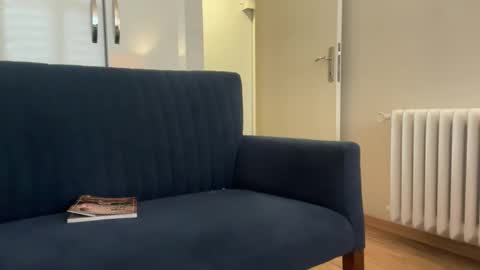 20cm online show from November 30, 12:51 pm