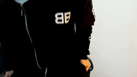 Roan Birkin online show from November 4, 9:27 pm