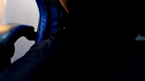 Roan Birkin online show from December 13, 7:42 pm