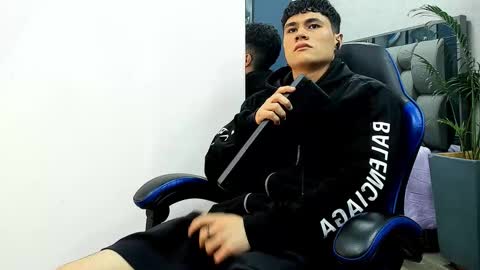 Snapshot of roan_birkin chatting on September 30, 9:18 pm Roan Birkin online show from September 30, 9:18 pm