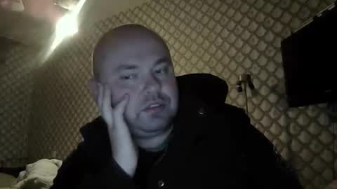 rob18997 online show from November 20, 8:18 pm