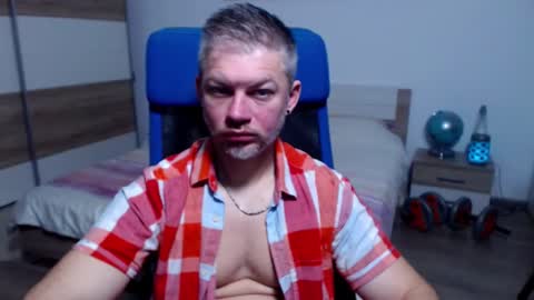 robbyshawz online show from December 16, 5:36 am