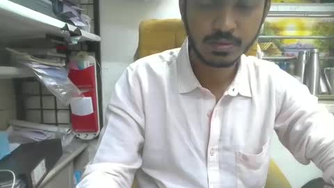 Snapshot of robertsalia220 chatting on February 27, 1:07 pm Robertsalia online show from February 27, 1:07 pm