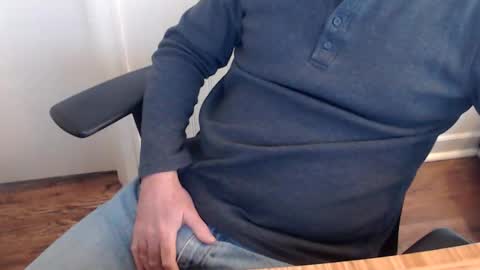 robidan6923 online show from November 12, 3:18 pm