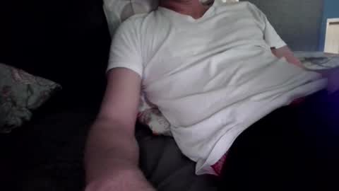 robin_hoody_1990 online show from January 24, 1:47 pm