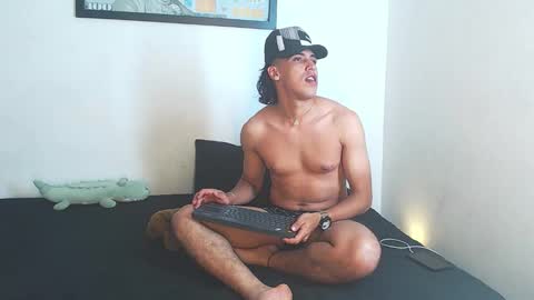 Robisson Zack online show from November 13, 3:00 am