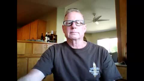 robo0000 online show from May 1, 12:37 am