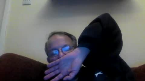 Snapshot of robx32 chatting on February 18, 10:03 pm Rob online show from February 18, 10:03 pm