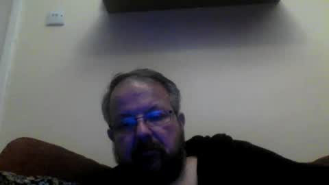 Snapshot of robx32 chatting on February 15, 11:27 pm Rob online show from February 15, 11:27 pm
