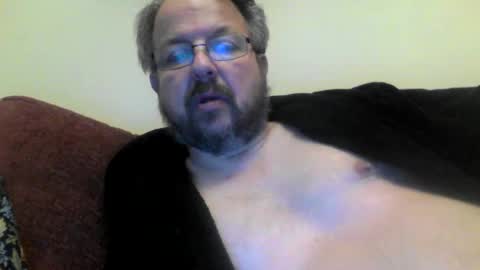 Snapshot of robx32 chatting on January 8, 9:42 am Rob online show from January 8, 9:42 am