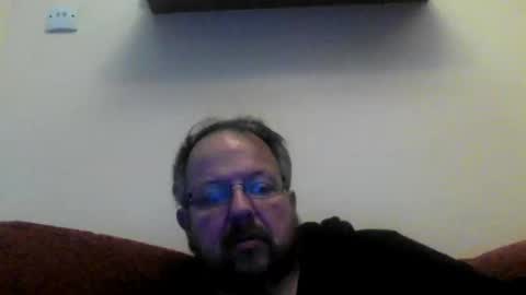 Snapshot of robx32 chatting on March 1, 8:57 am Rob online show from March 1, 8:57 am