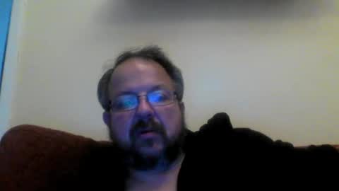 Snapshot of robx32 chatting on December 10, 8:51 am Rob online show from December 10, 8:51 am