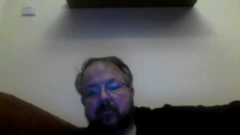 Snapshot of robx32 chatting on January 18, 11:33 pm Rob online show from January 18, 11:33 pm