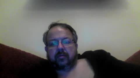 Snapshot of robx32 chatting on December 5, 12:08 am Rob online show from December 5, 12:08 am