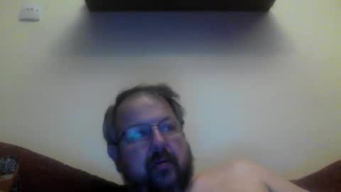 Snapshot of robx32 chatting on January 1, 11:07 pm Rob online show from January 1, 11:07 pm