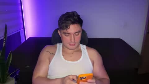 ROBYN online show from February 20, 1:35 am