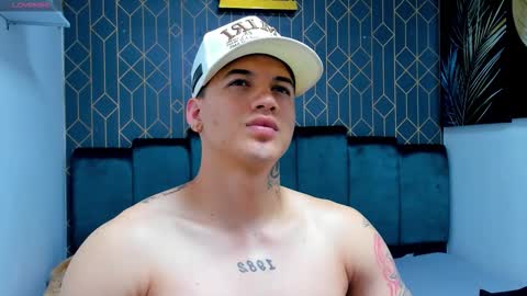 rocco_santos online show from November 14, 2:37 am