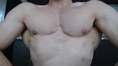 rocky muscle online show from December 21, 5:10 pm