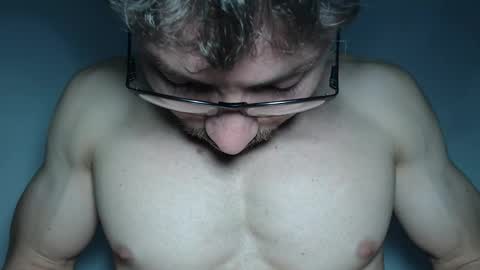 rocky muscle online show from February 4, 9:54 pm