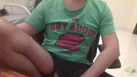 rockysam090 online show from June 8, 10:22 pm