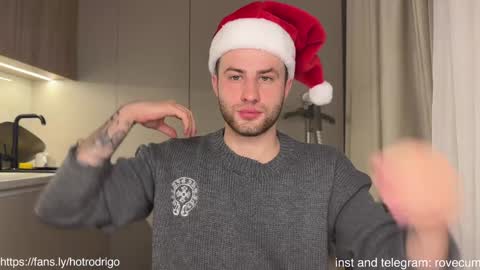 Snapshot of rodrigoveira chatting on December 24, 11:22 pm Rodrigo online show from December 24, 11:22 pm