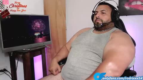 rodrixxx54 online show from December 26, 9:58 pm