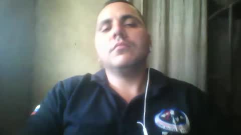 Roger online show from April 1, 9:45 pm