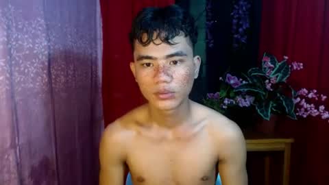 roianboyyy online show from July 6, 12:29 am