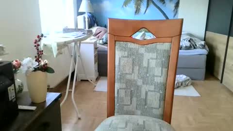 rolandloser1000 online show from February 9, 9:05 am