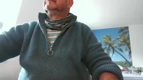 rolandloser1000 online show from October 4, 8:41 am