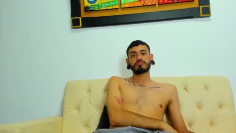 Snapshot of rolo_martinez chatting on October 3, 5:40 pm rolo martinez online show from October 3, 5:40 pm