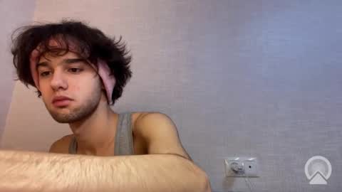 roma_shyguy_ online show from February 12, 7:42 pm