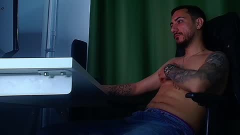 romaniamaster1 online show from April 10, 6:20 am