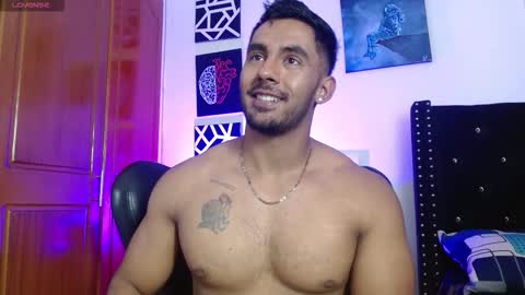 Roman online show from November 18, 6:22 pm