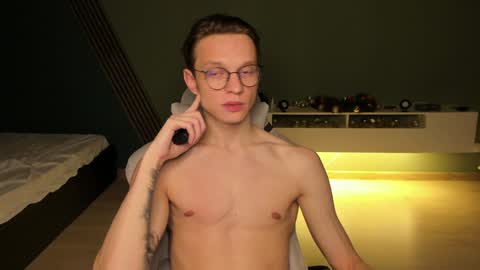 Romeo online show from January 10, 7:43 pm