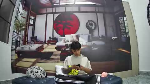 Romeo online show from September 30, 7:39 pm