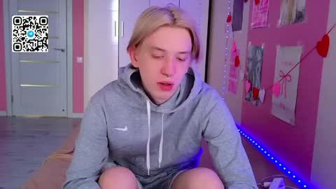 Ron online show from April 15, 5:18 am