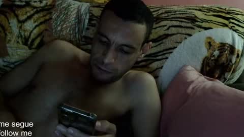 Snapshot of ronnispoto chatting on January 18, 12:26 pm ronny online show from January 18, 12:26 pm