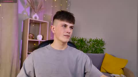 Rony online show from February 6, 7:33 pm