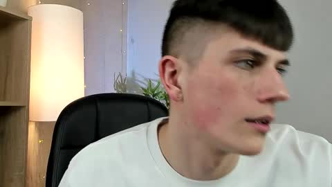 Rony online show from March 3, 8:37 pm